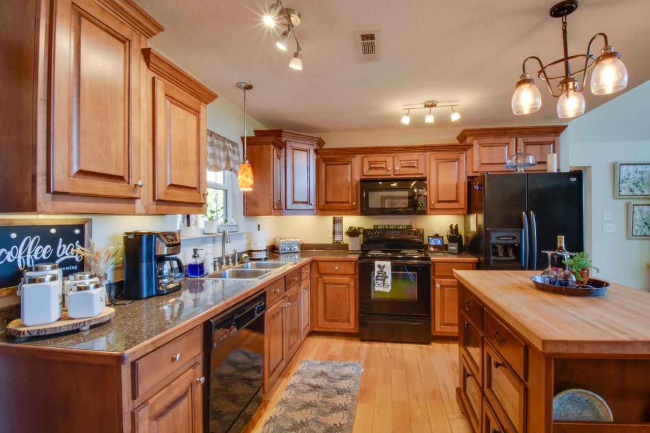 Lakemont Retreat Game Room, Hot Tub, And Mtn Views! Экстерьер фото